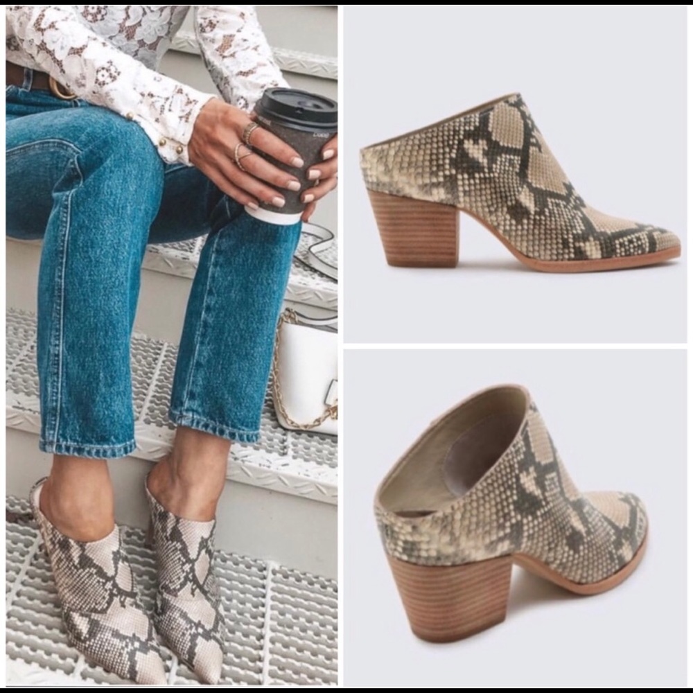 💕Dolce Vita💕 Snake Mules